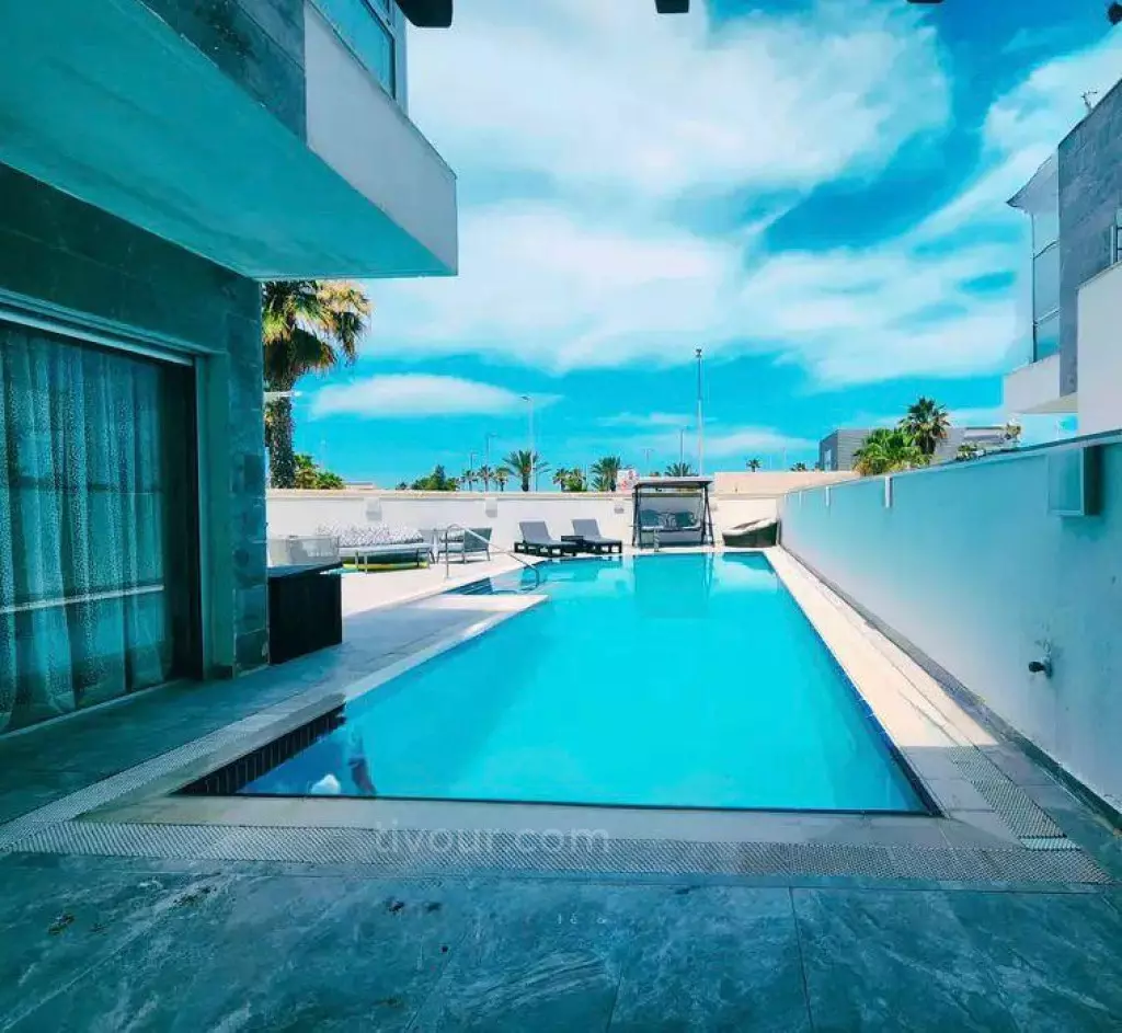Villa di prestigio in affitto sul lungomare ad Ashdod