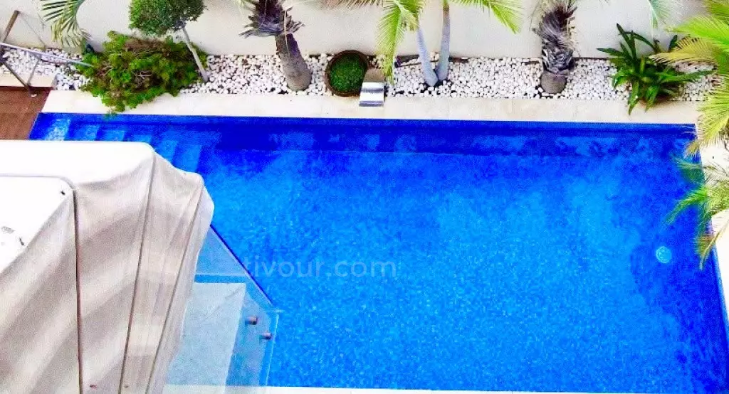 Villa di prestigio in vendita ad Ashdod – Quartiere Youd Zayin, 2a linea dal mare
