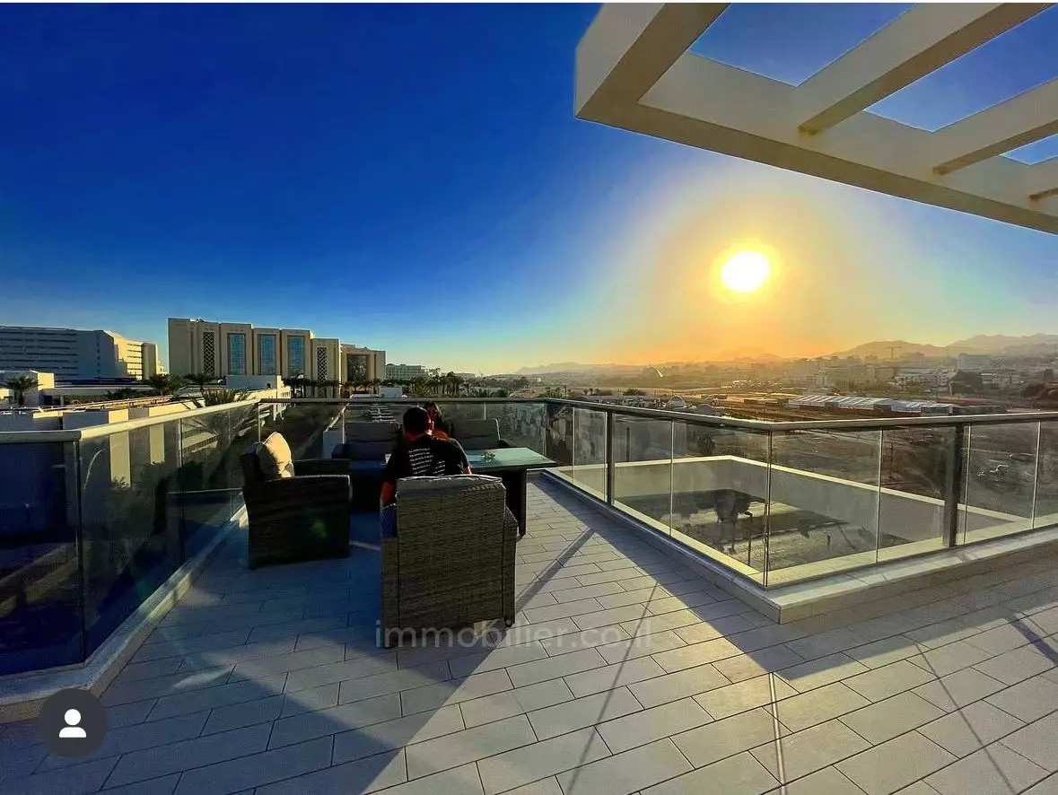 Da non perdere! Attico 5 locali con vista mare panoramica