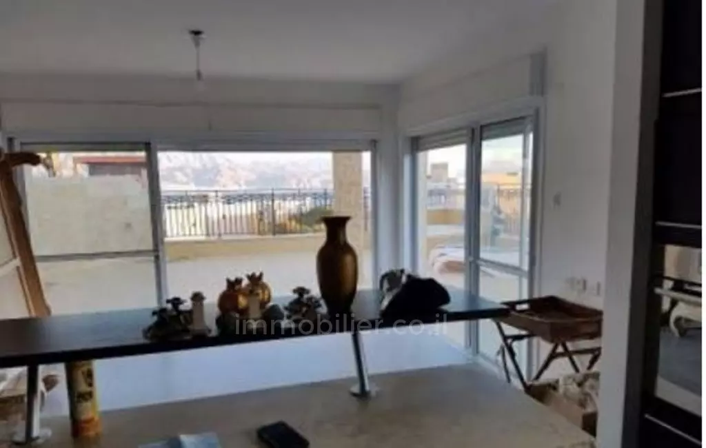 Attico 4 locali con terrazza - Piano alto con vista - Vicino al mare - Ottimo affare!