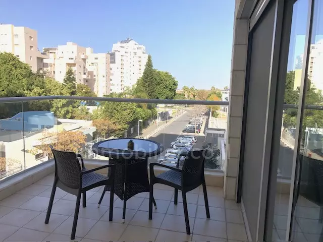 3 locali + terrazza nuovo vicino mare