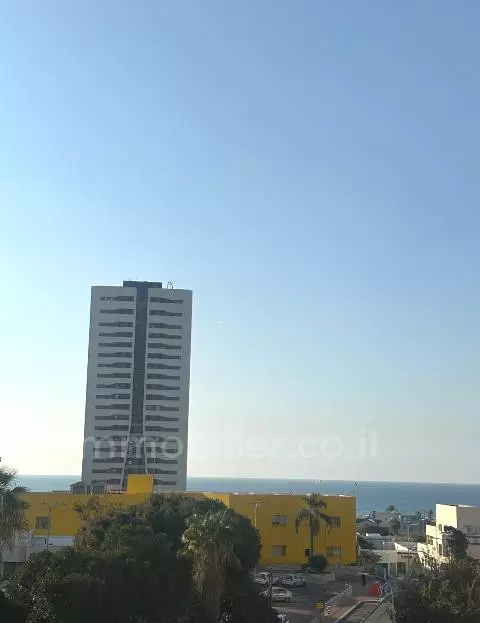 Da non perdere,grazioso,al centro,con terrazza,Bellissimo appartamento,ben arredato,Buona posizione,luminoso,investito,Vicino al mare,Vista mare