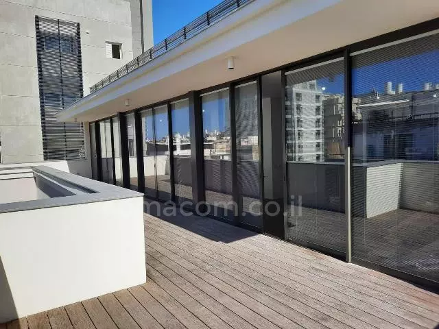 con terrazza,in un bellissimo edificio,al centro,Buona posizione,grande,Vicino al mare,ben arredato,in un nuovo edificio,spazioso,Bellissimo appartamento,Magnifico