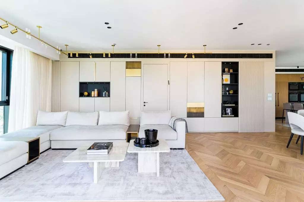 con terrazza,in un bellissimo edificio,al centro,Buona posizione,Di alto standing,di lusso,Bellissimo appartamento,Magnifico
