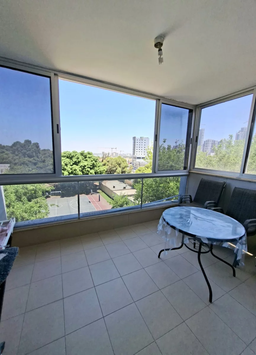 Bonne occasion à ne pas manquer! Idéal investissement, grand 4 pièces à vendre, proche de toutes commodités, Alef, Ashdod