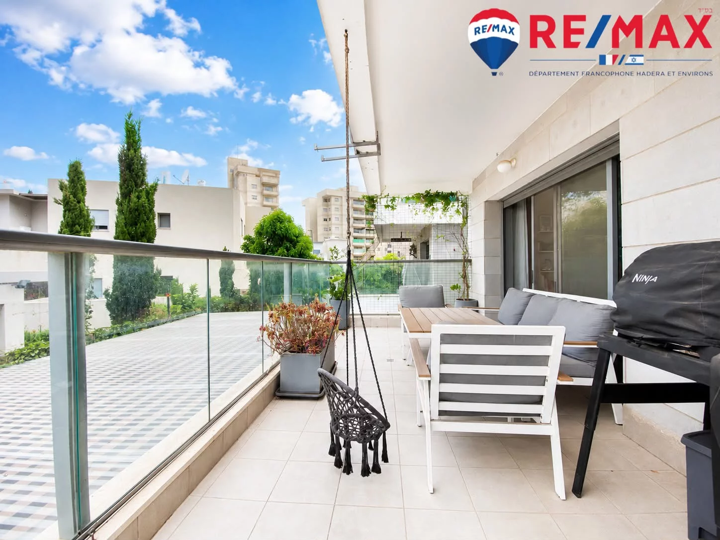 דירת 5 חדרים משפחתית גדולה עם סוכה בלב שכונת פארק!
