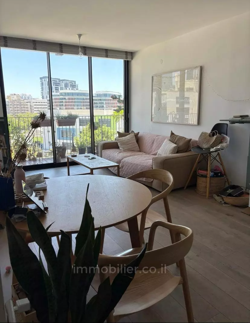 In Vendita – Appartamento Eccezionale di 2 Locali a Florentin / Neve Tsedek – Tel Aviv