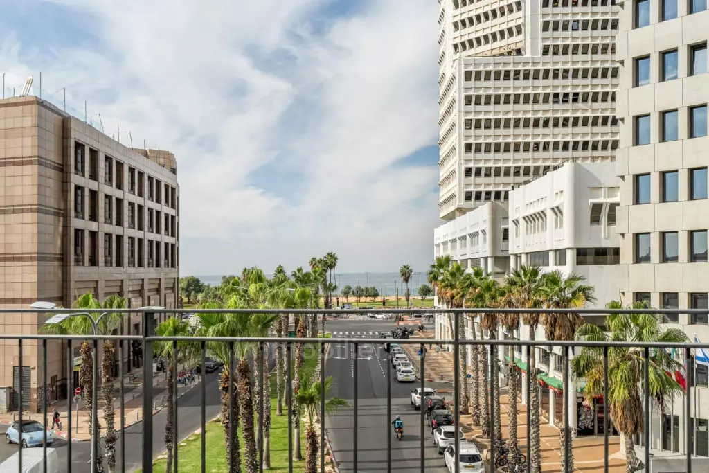 תל אביב – נווה צדק, מול הים דירת 2 חדרים יוקרתית בבניין חדש - דקה אחת מהחוף